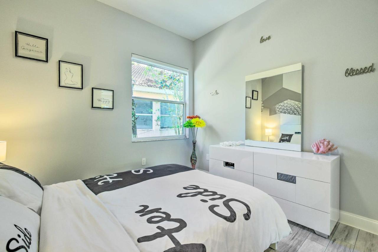 Sun-Soaked Sarasota Oasis With Pool And Hot Tub! 빌라 외부 사진
