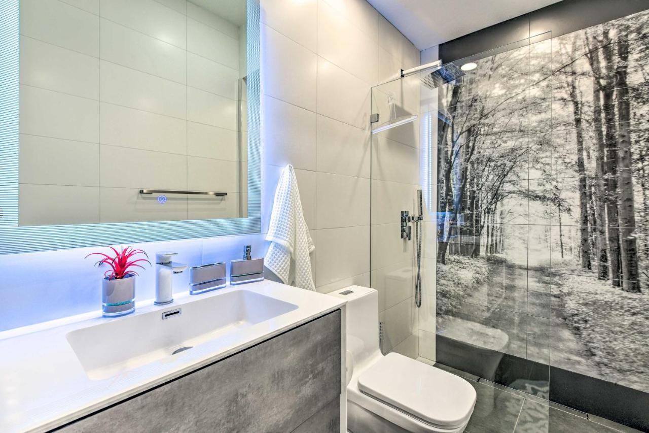 Sun-Soaked Sarasota Oasis With Pool And Hot Tub! 빌라 외부 사진