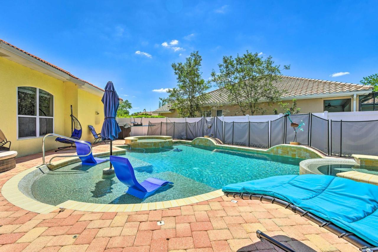 Sun-Soaked Sarasota Oasis With Pool And Hot Tub! 빌라 외부 사진